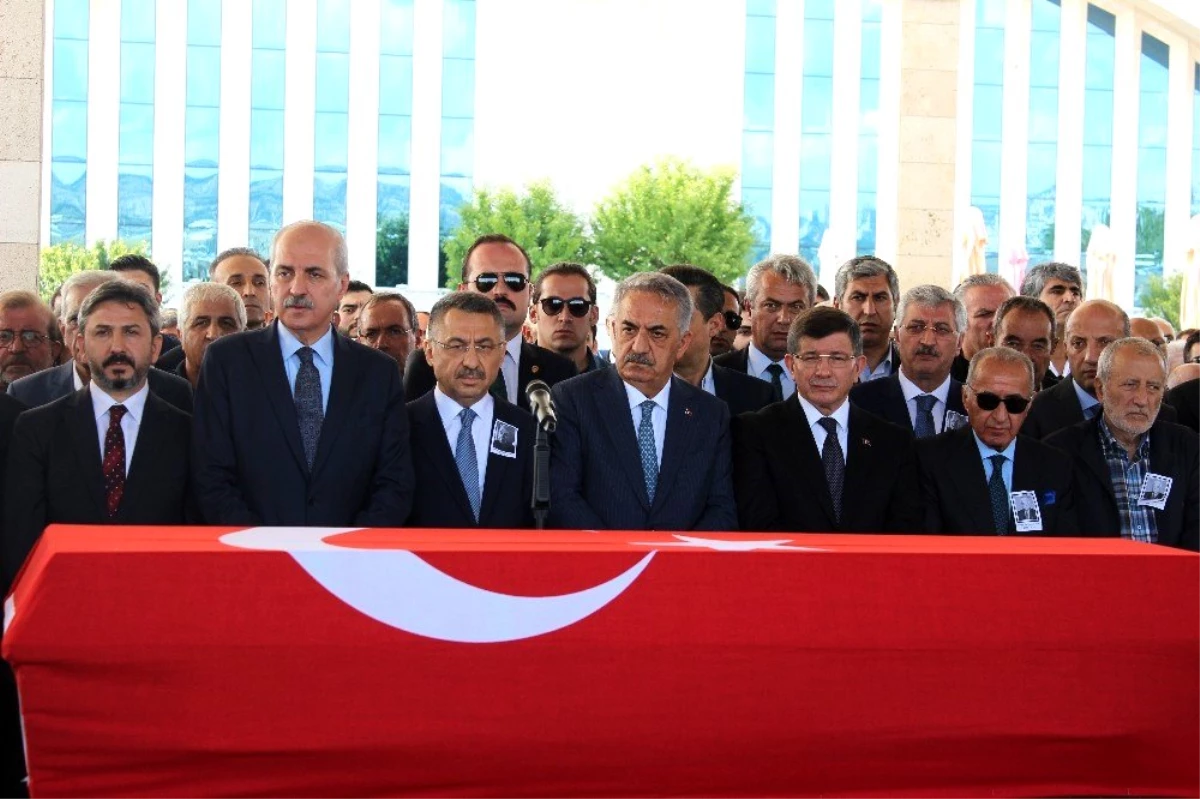 Dengir Mir Mehmet Fırat\'ın cenaze namazı kılındı