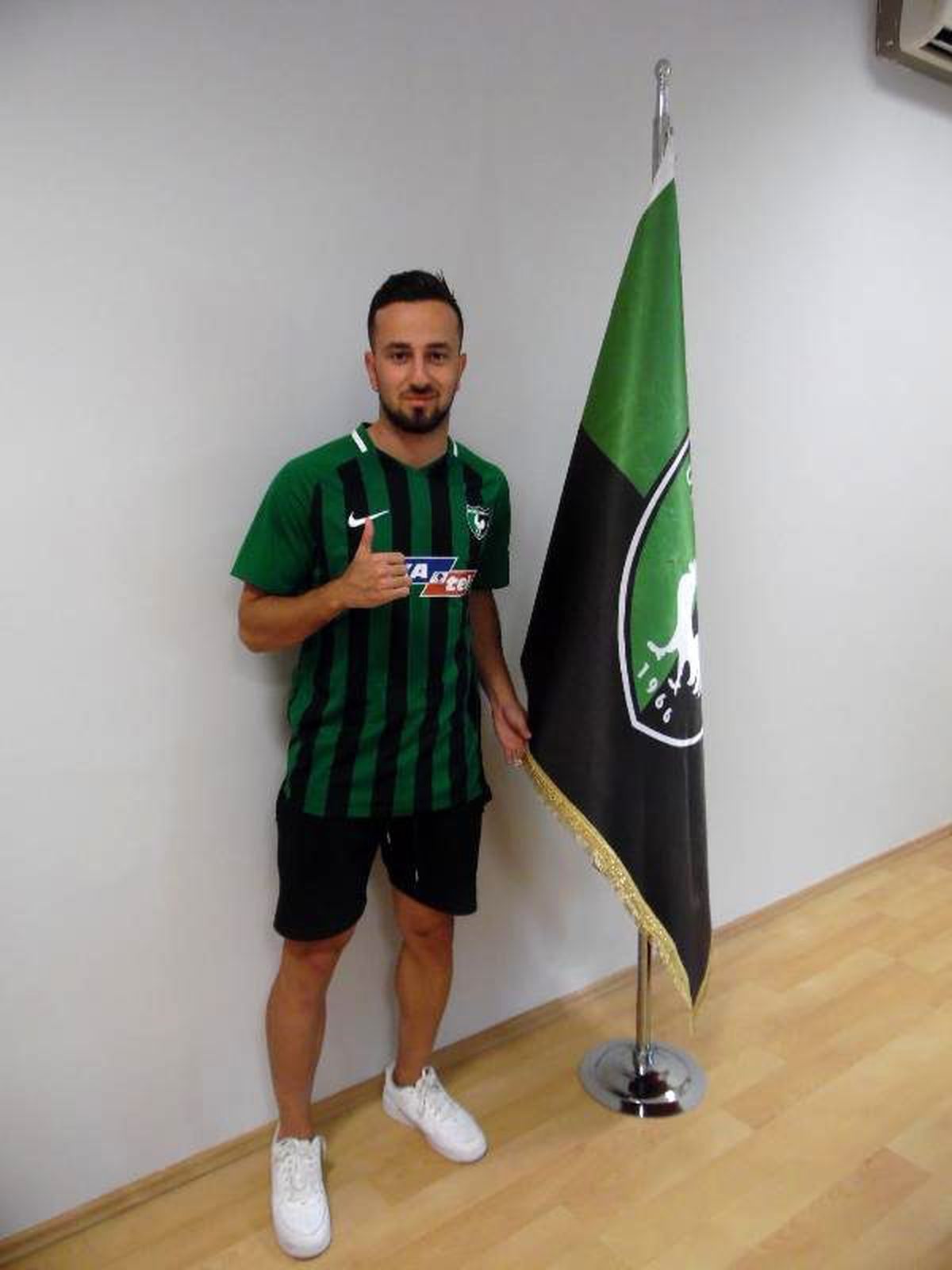 Denizlispor\'da Sedat\'tan imza