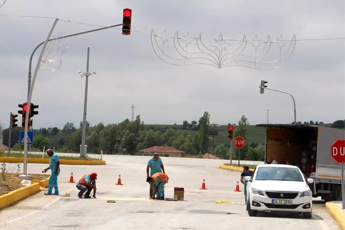 Dumlupınar\'da yeni yaya geçitleri çizildi