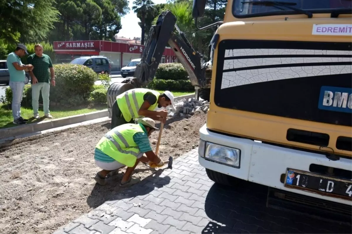 Edremit\'te çalışmalar dört koldan sürüyor