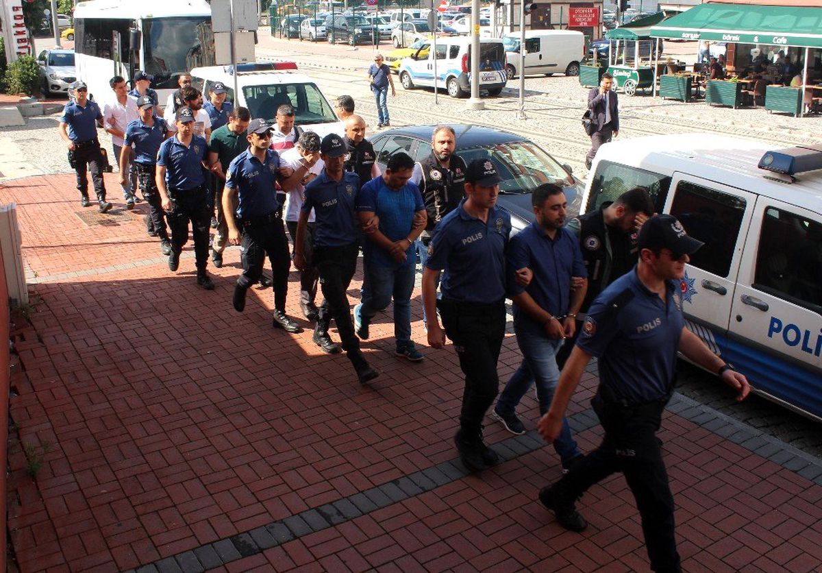 FETÖ operasyonunda gözaltına alınan 7 asker adliyeye sevk edildi