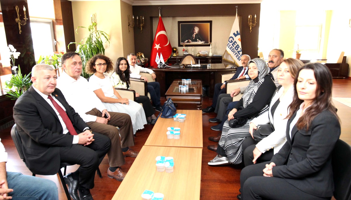 \'\'Teşkilatlarımızla birlikte yürüyeceğiz ve çalışacağız\'\'