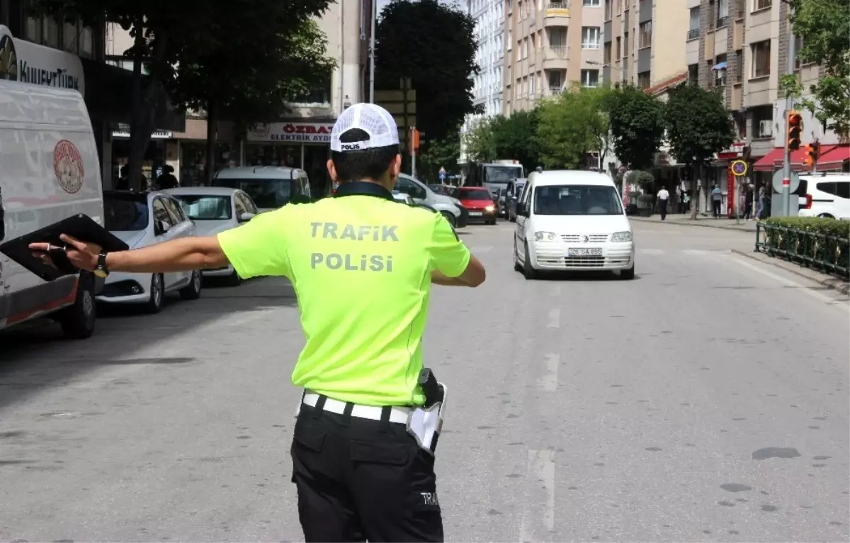 Trafik ekiplerinin denetimleri aralıksız devam ediyor