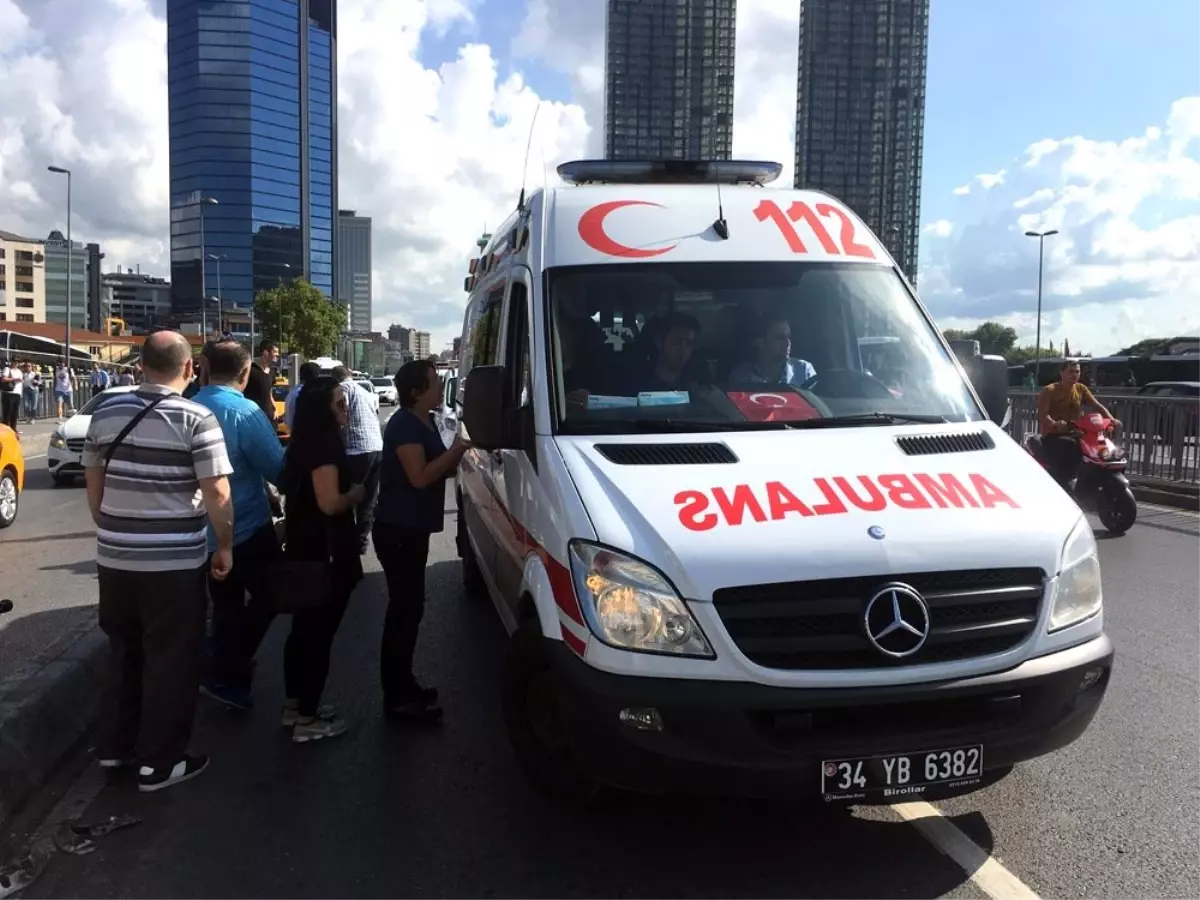 Trafik polisine çarpan taksici gözyaşlarına hakim olamadı