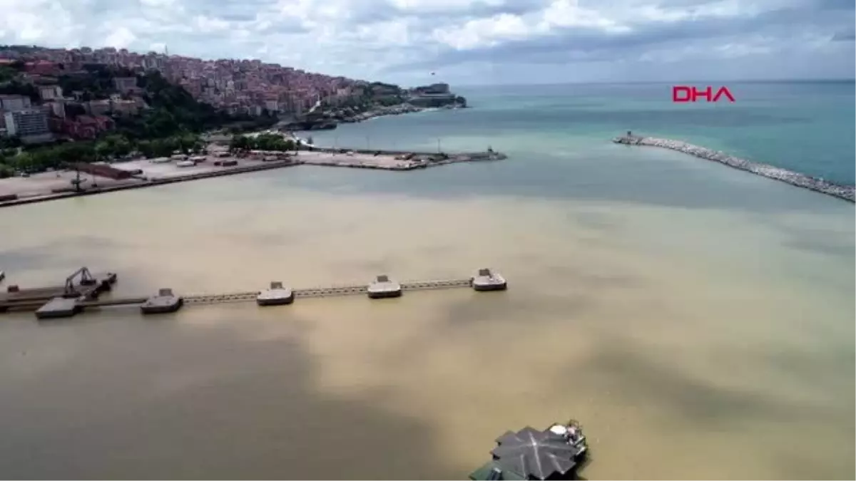 Zonguldak\'ta deniz çamur rengini aldı