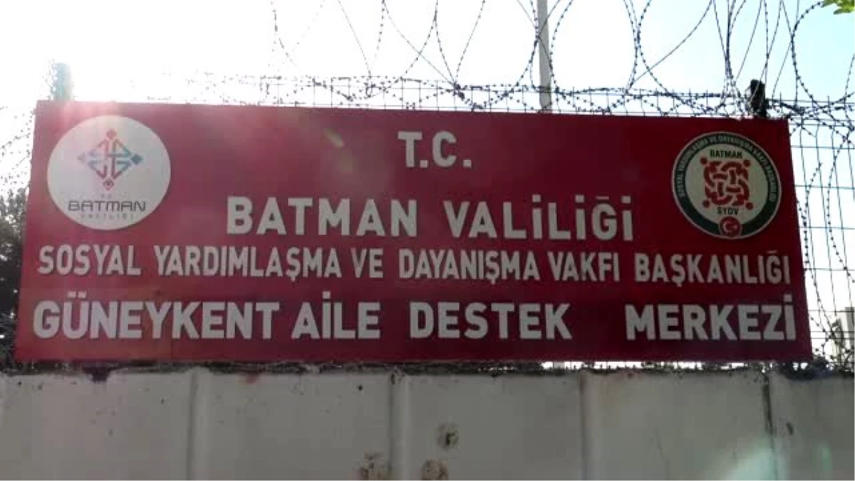 Batman\'da, 300 yetim ve öksüz öğrenciye bisiklet