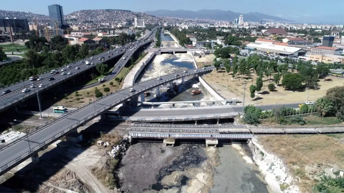 Derelerden 65 bin ton atık çıkarıldı