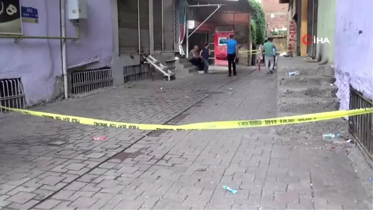 Diyarbakır\'da baba ve oğluna silahlı saldırı: 1 yaralı