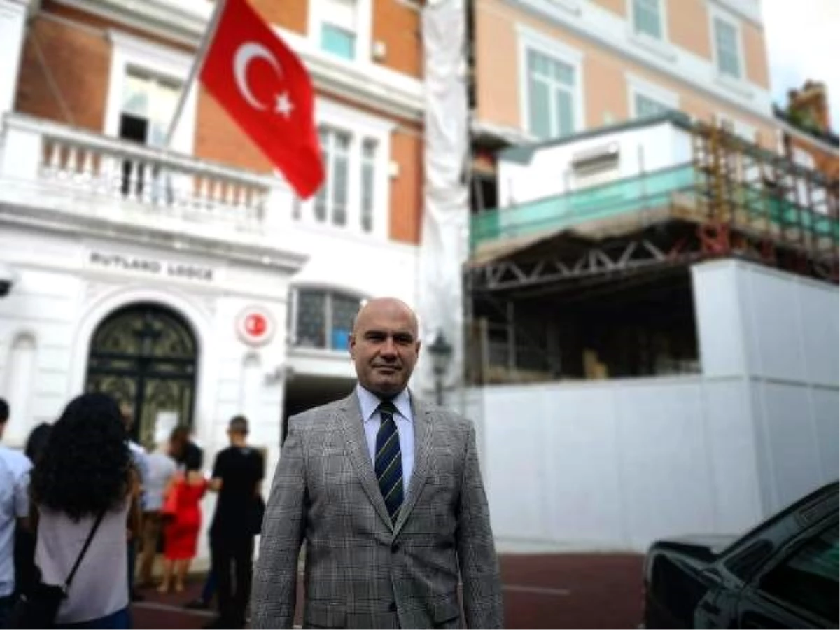 Ergenekon davasında beraat eden Turhan Çömez Türkiye\'ye dönüyor