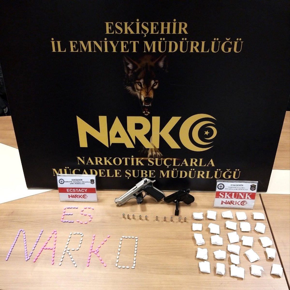 Eskişehir\'de zehir taciri iki şüpheli yakalandı