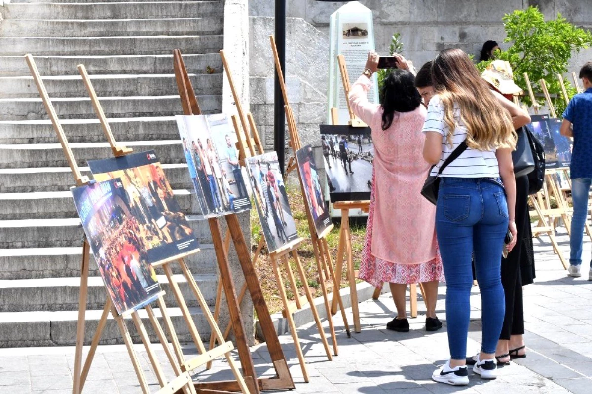 İhlas Haber Ajansı\'ndan Üsküdar meydana 15 Temmuz sergisi