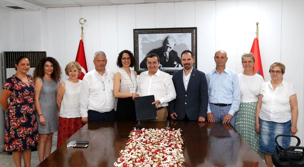 Konak\'ta atık ilaçlar için örnek işbirliği