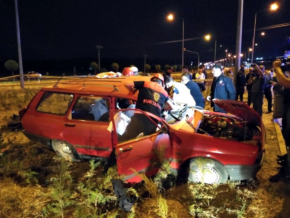 Sivas\'ta trafik kazası: 1 ölü, 3 ağır yaralı