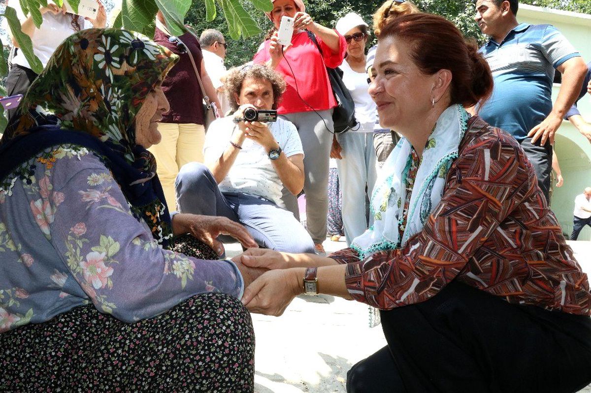 400 yıllık mahallede üretici kadın şenliği yapıldı