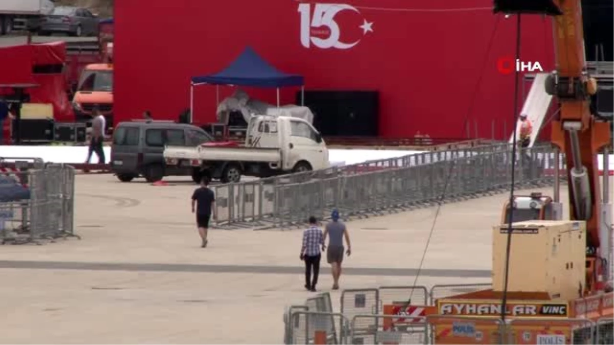 Atatürk Havalimanı\'ında 15 Temmuz için hummalı çalışma