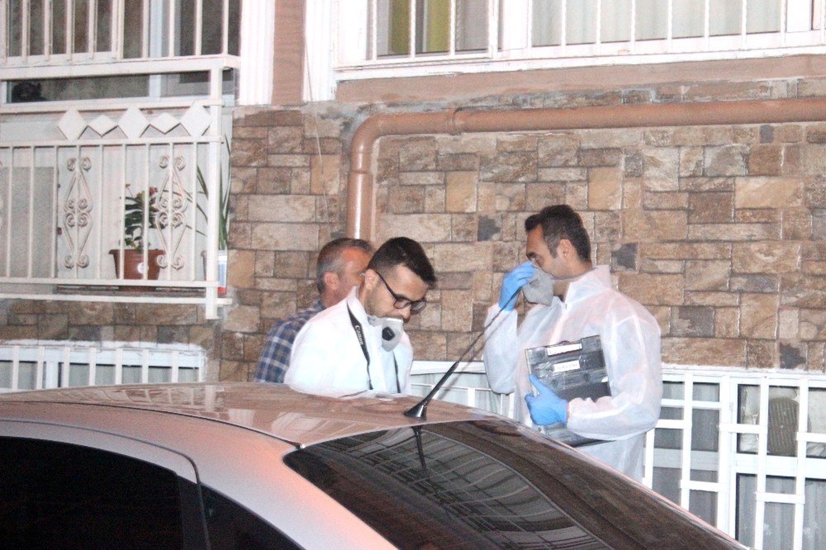 Daireden gelen kötü kokular vahşeti ortaya çıkardı