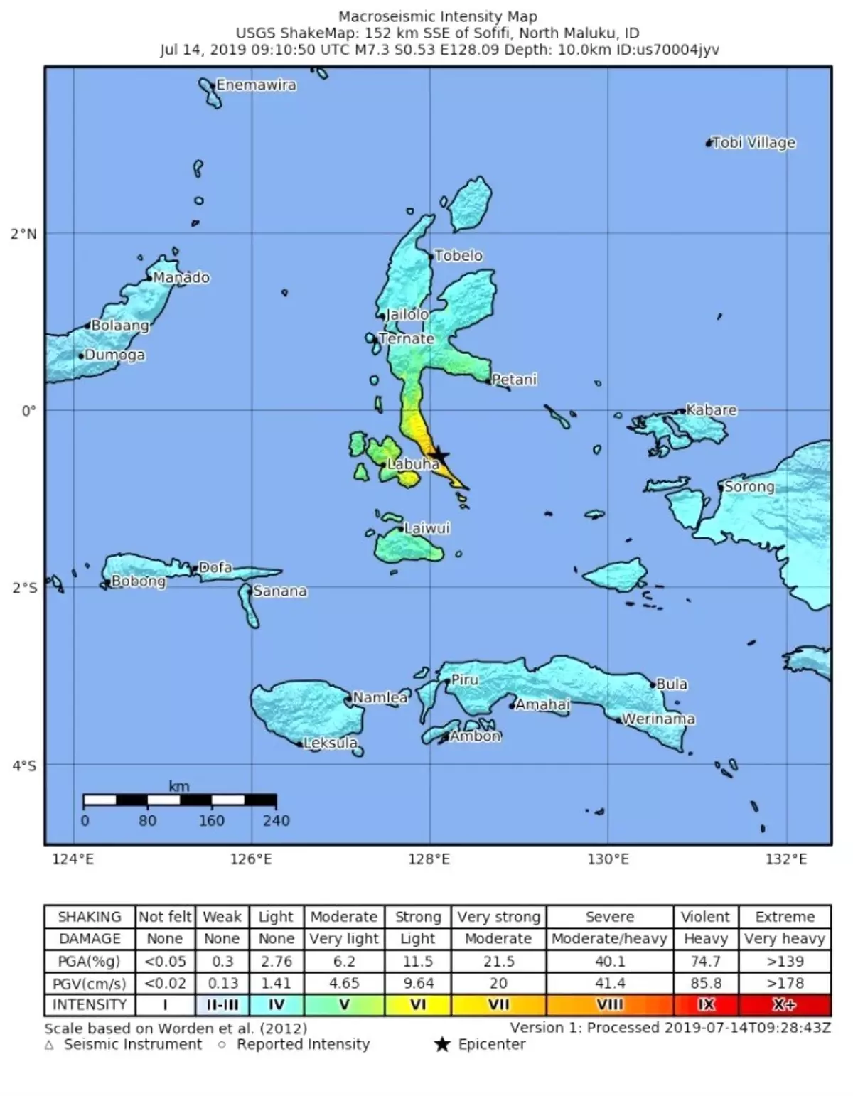 Endonezya\'da 7.3 büyüklüğünde deprem