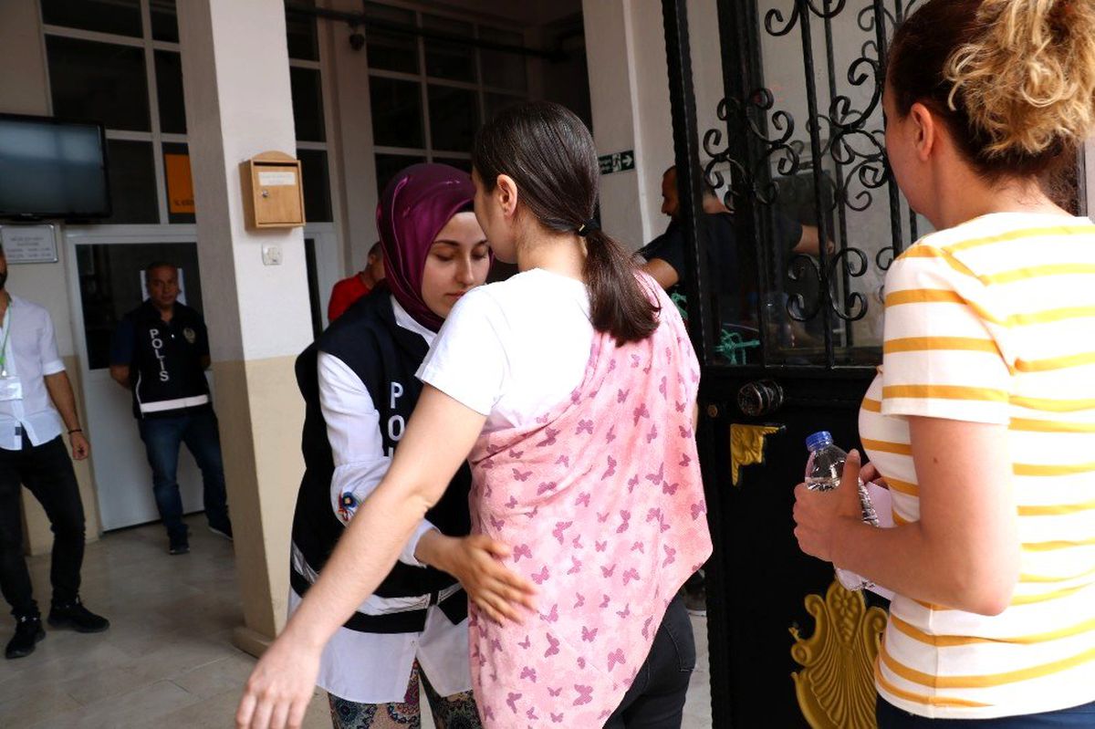 KPSS\'ye geç kalan adaylar sınav binasına alınmadı