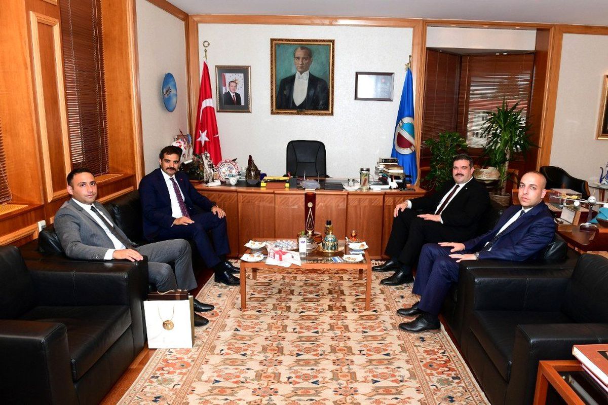 Ülkü Ocakları Genel Başkanı Ateş\'ten Rektör Çomaklı\'ya ziyaret