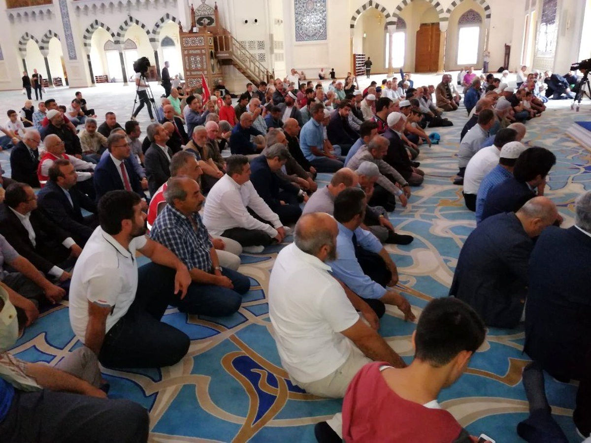 15 Temmuz Şehitleri için Büyük Çamlıca Camii\'nde mevlit okundu
