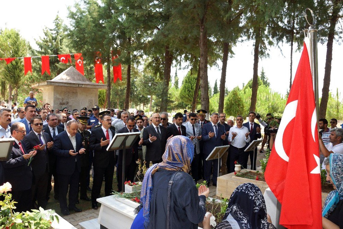 Aydın\'da 15 Temmuz şehitleri dualarla anıldı