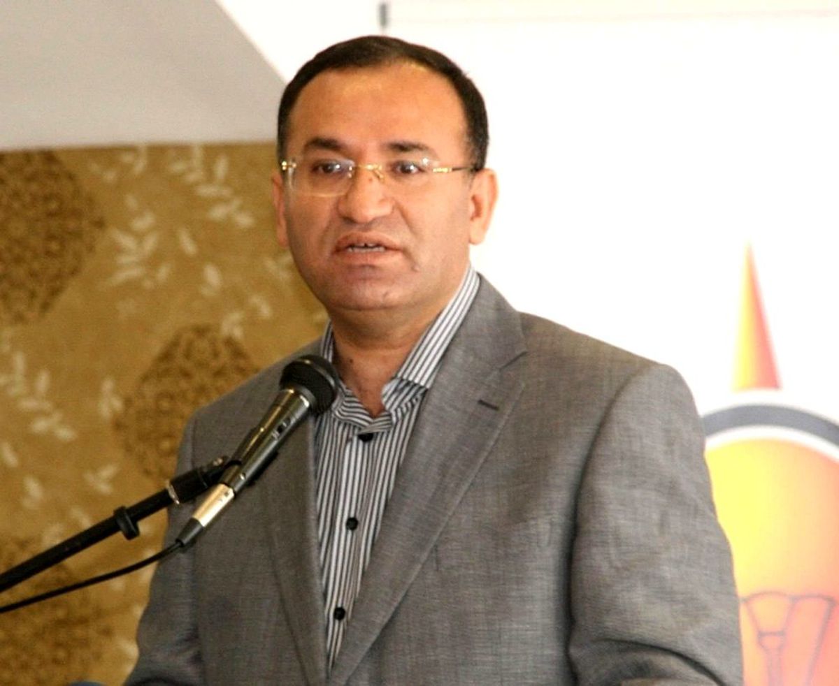 Bozdağ: "Düşman bile TBMM\'yi bombalamadı"