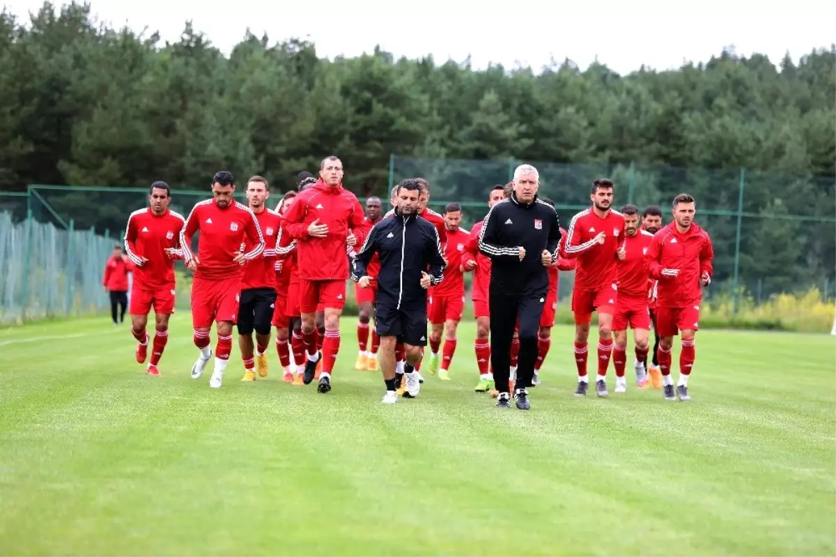 D. G. Sivasspor bir günlük iznin ardından çalışmalara kaldığı yerden devam etti