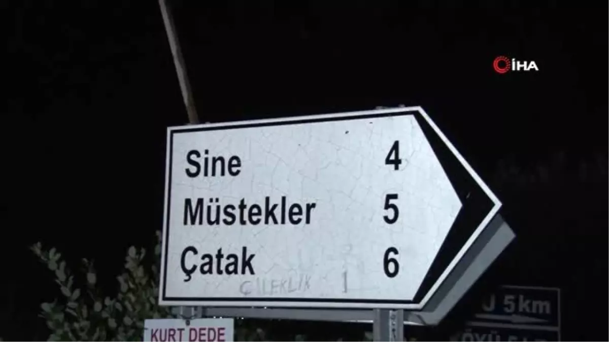 Kendisine baltayla saldıran baba ve oğlunu tüfekle öldürdü