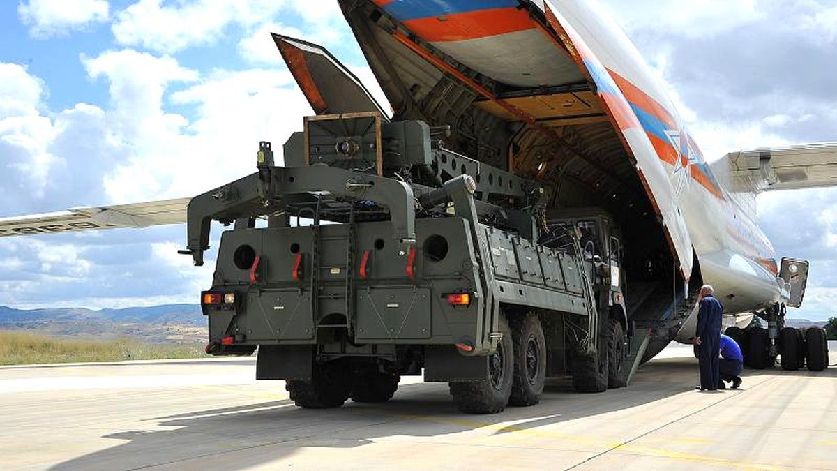S-400\'lerin intikali devam ediyor; 8\'inci uçak Ankara\'ya indi