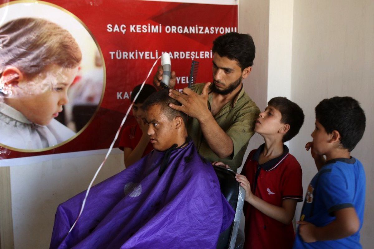 Suriyeli bin çocuk tıraş ettirildi