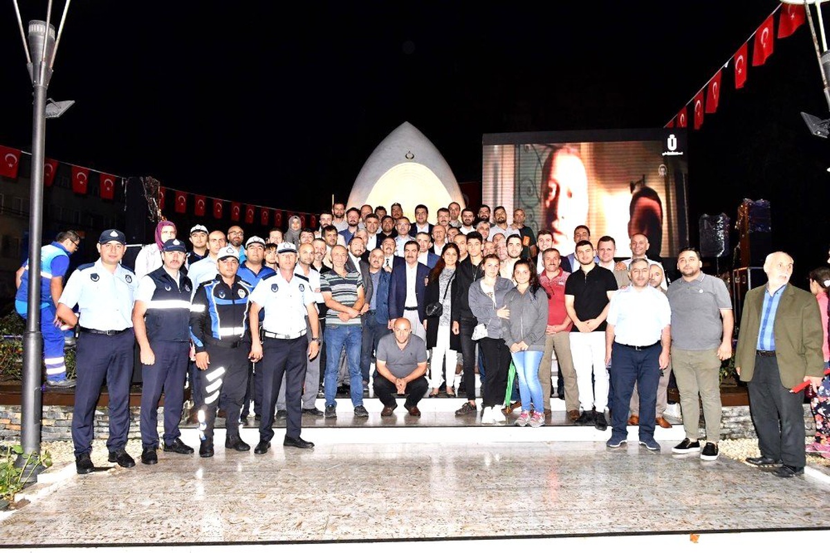 Üsküdarlılar 15 Temmuz şehitlerini Çengelköy\'de andı