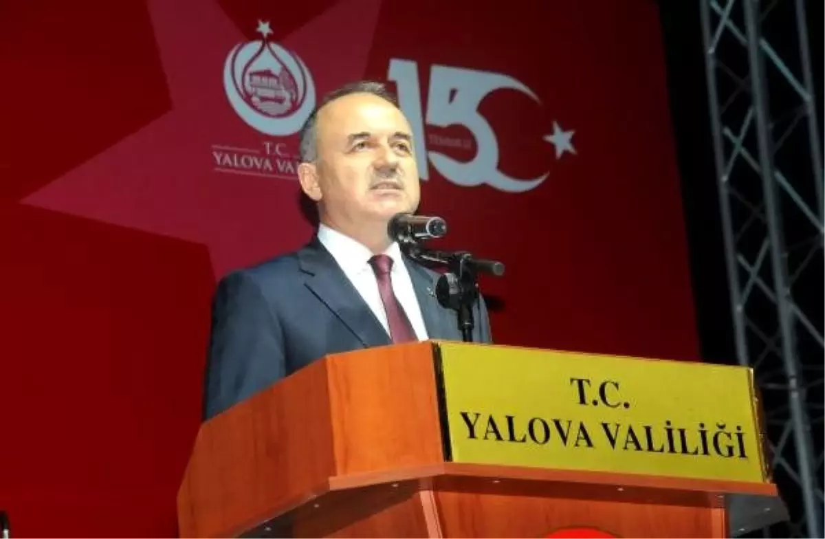 Yalova\'da 15 Temmuz anma gecesi