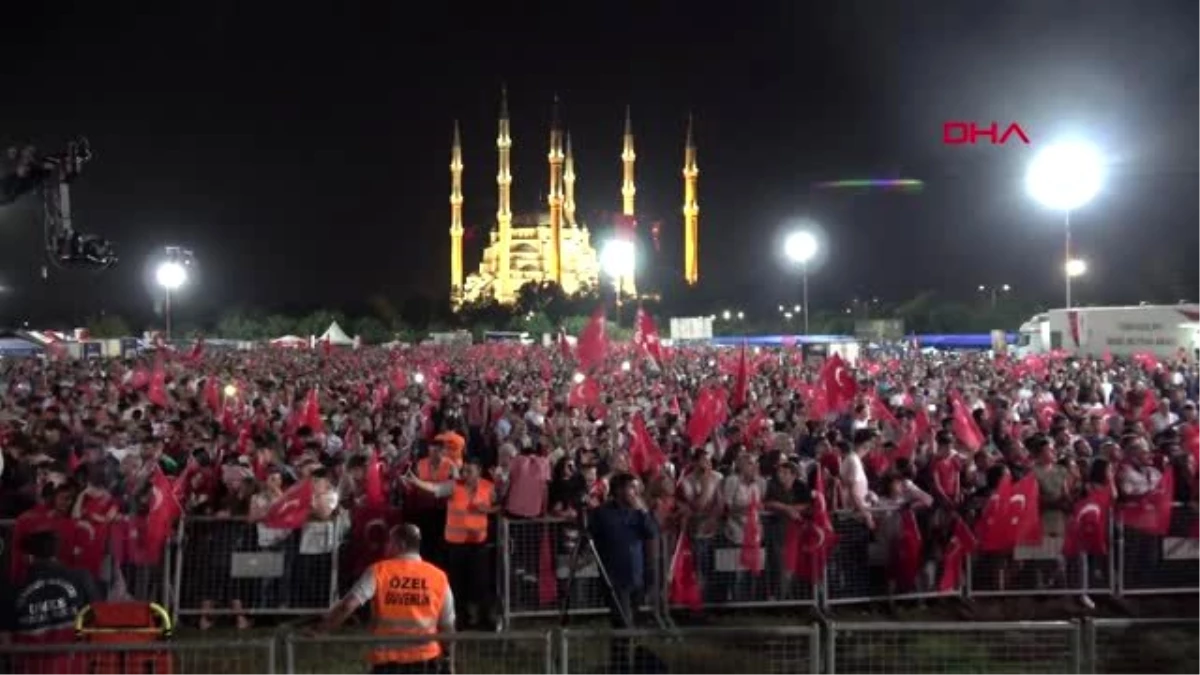 Adana\'da 15 Temmuz anma etkinliğine on binler katıldı