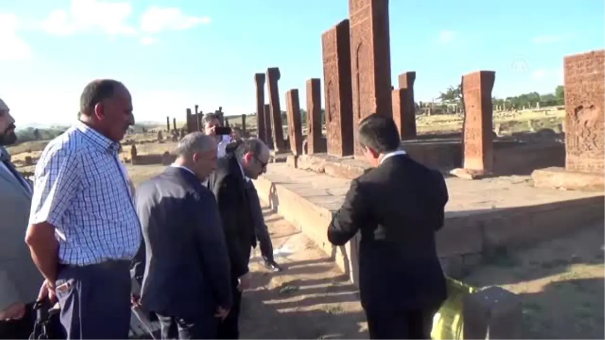 "Ahlat Türk tarihi açısından özel öneme sahip"