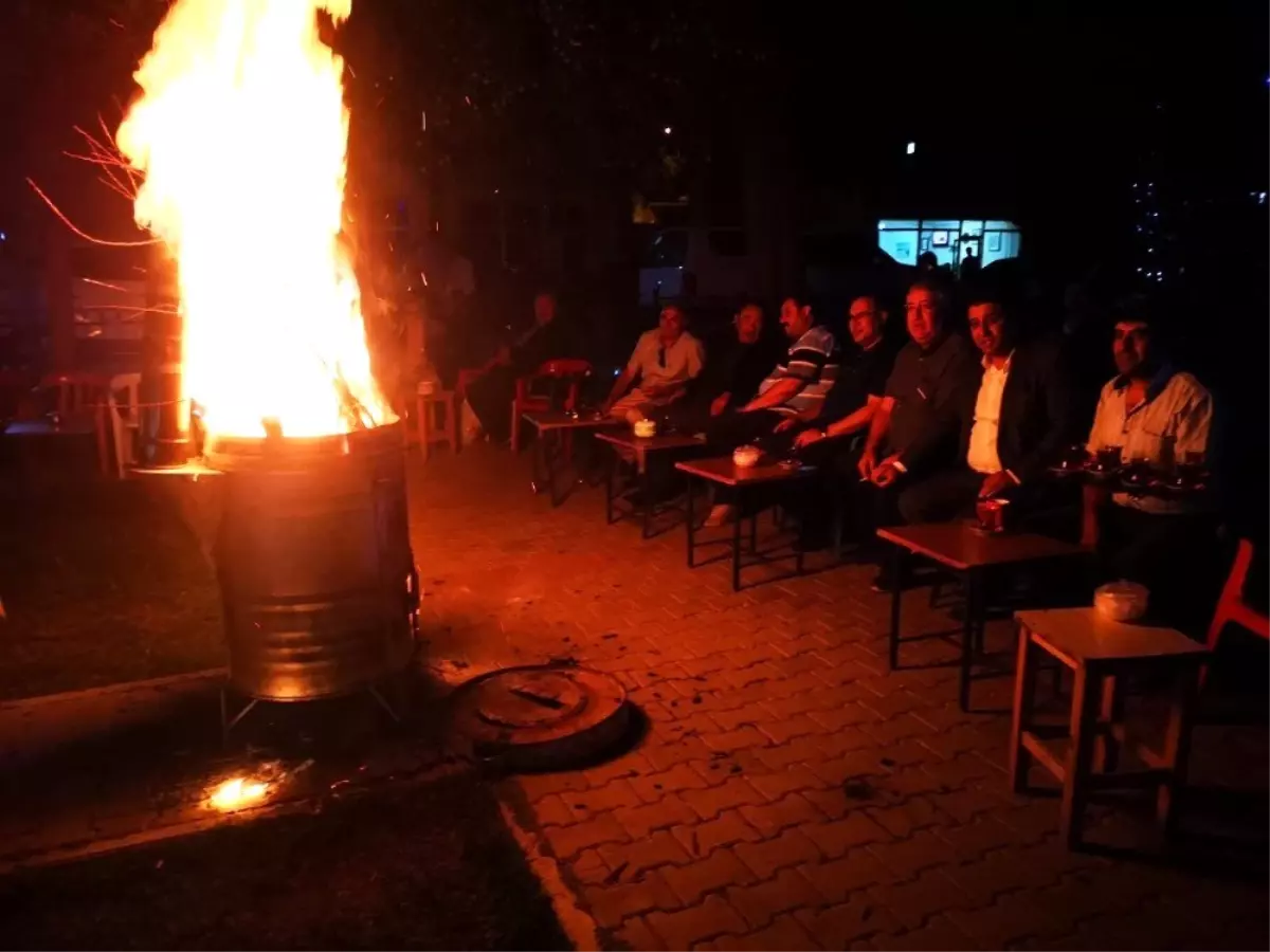 Bahçesaray\'da 15 Temmuz Demokrasi Nöbeti