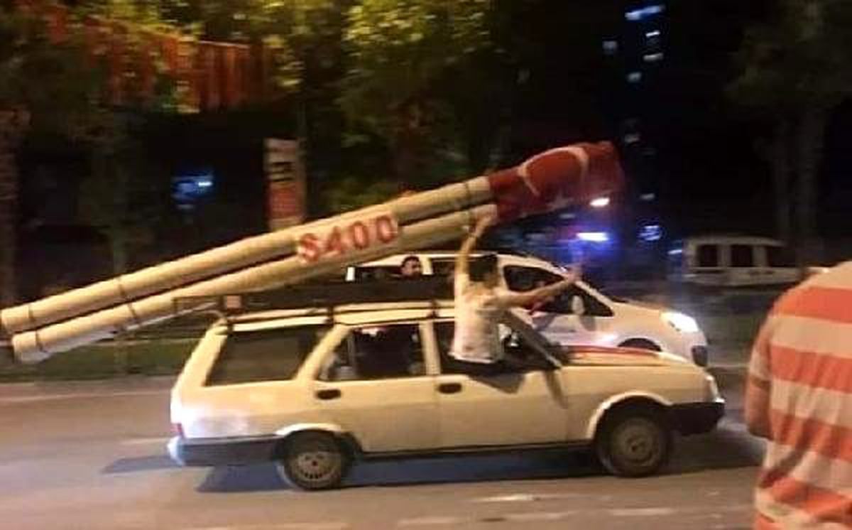 Bursa\'da S-400 maketli araç ilgi gördü