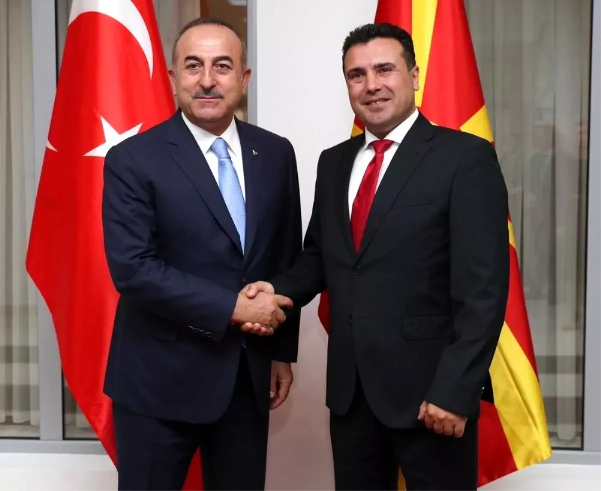 Çavuşoğlu, Kuzey Makedonya Başbakanı Zaev tarafından kabul edildi