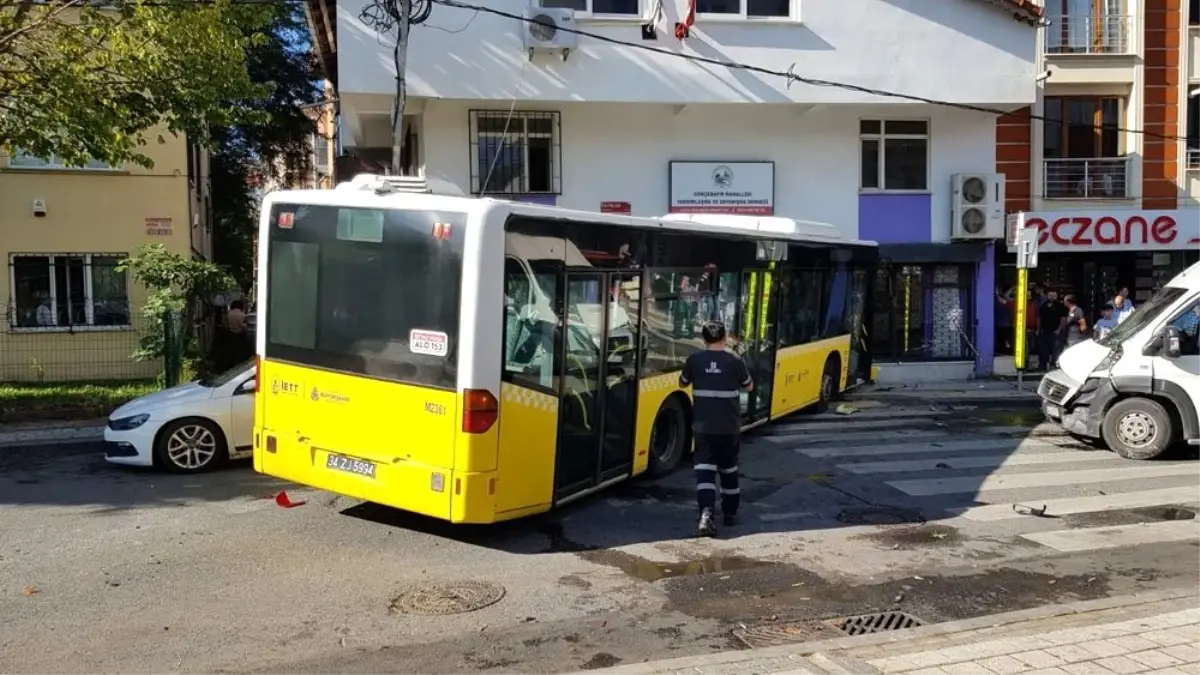 Freni patlayan İETT otobüsü dehşet saçtı: 1 ölü, 3 yaralı
