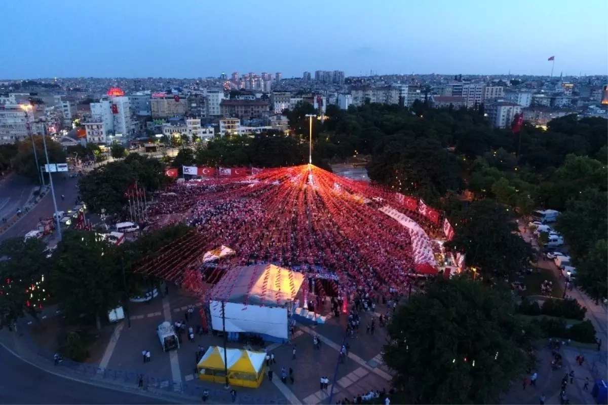 Gaziantep, 15 Temmuz gecesinde tek yürek oldu