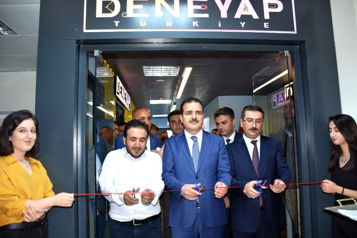 Hakkari\'de teknoloji atölyesi açıldı
