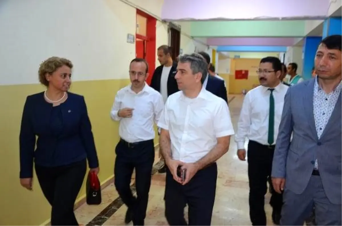 Mahkumlar \'Eğitime ve Gönüllere Renk Kat\'tı