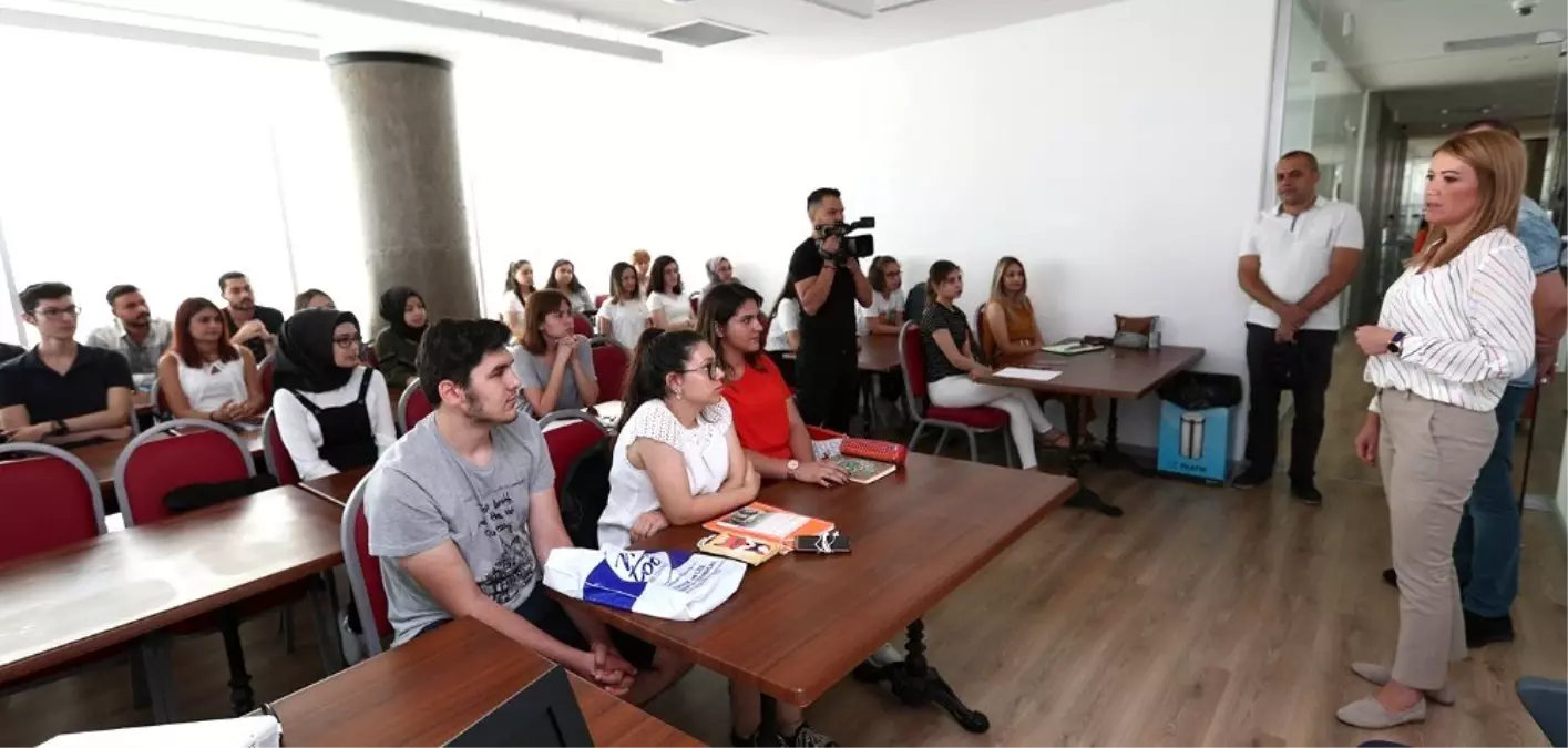 Merkezefendi de yabancı dil kursunun ilk dersleri başladı