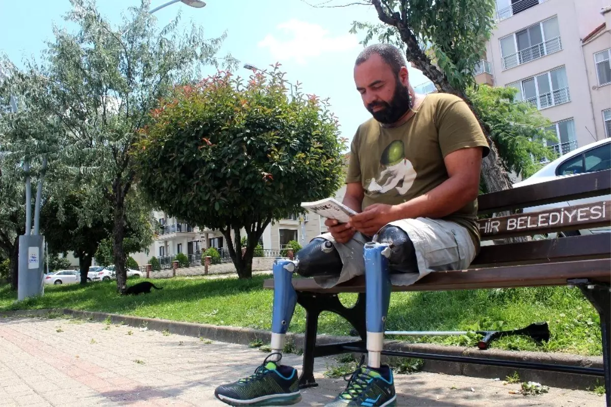 (Özel) Ayaklarını kaybettiği göçük altından, dünya rekoruna uzanan hayat hikayesi kitap oldu