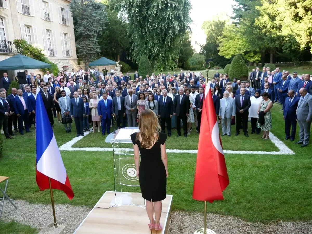 Paris Türkiye\'nin Paris Büyükelçiliği\'nde 15 Temmuz anma töreni