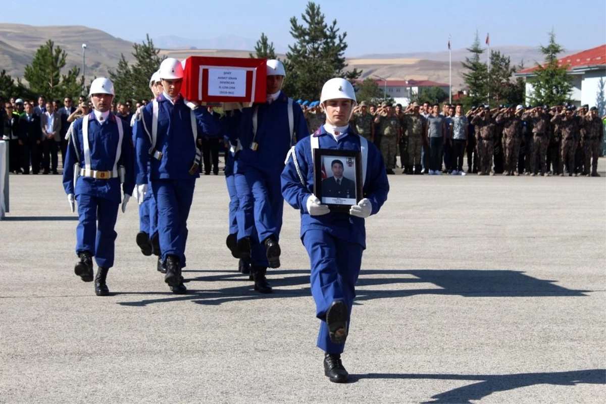 Şehit Uzman Onbaşı törenle memleketine uğurlandı