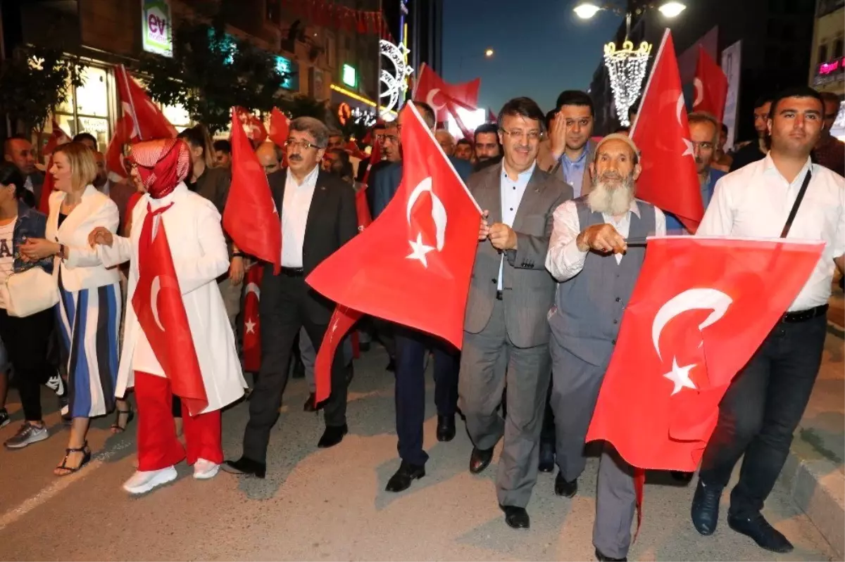 Van\'da 15 Temmuz Demokrasi ve Milli Birlik Günü