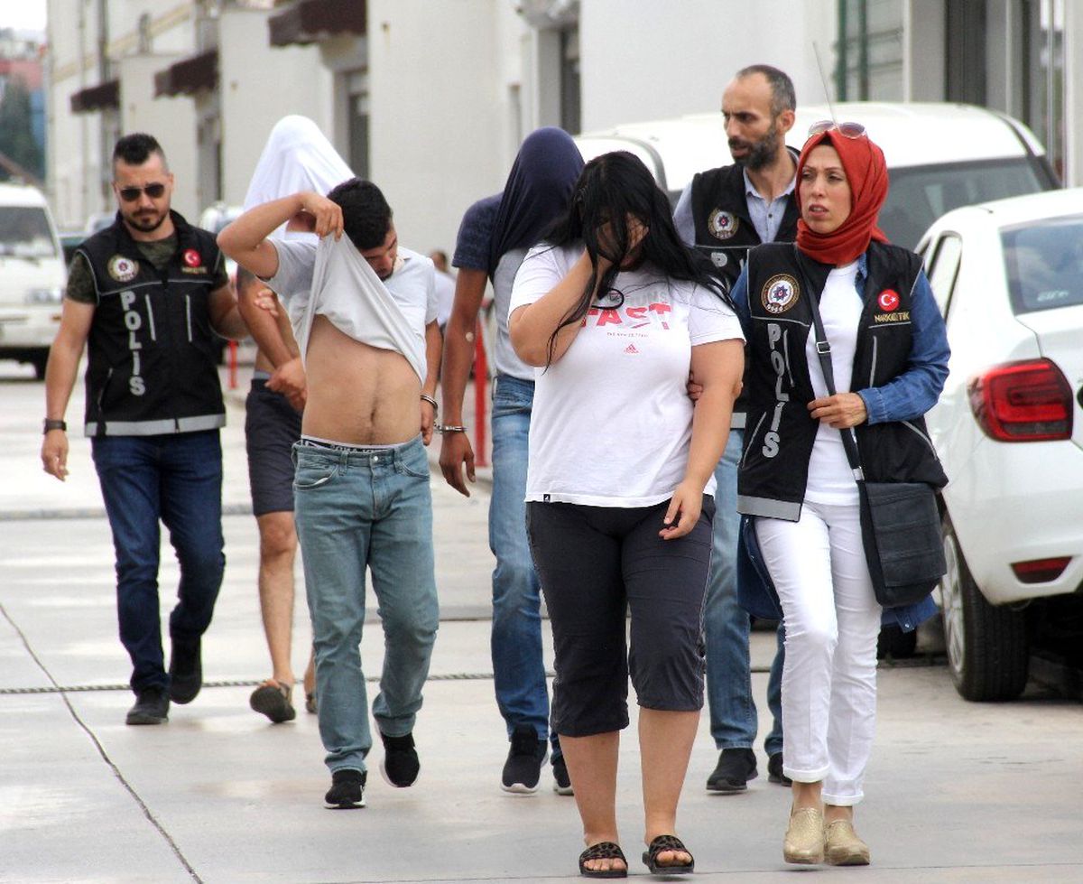 Adana\'da torbacı operasyonunda 7 tutuklama