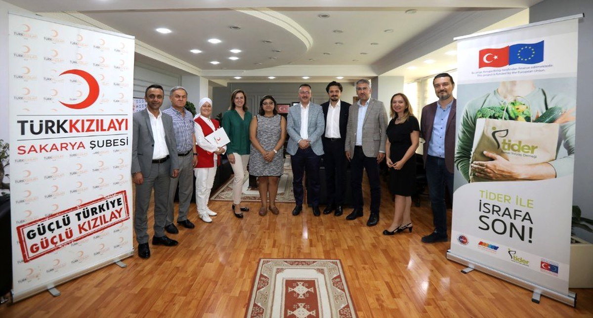 Adapazarı Belediyesi ile Kızılay arasında işbirliği