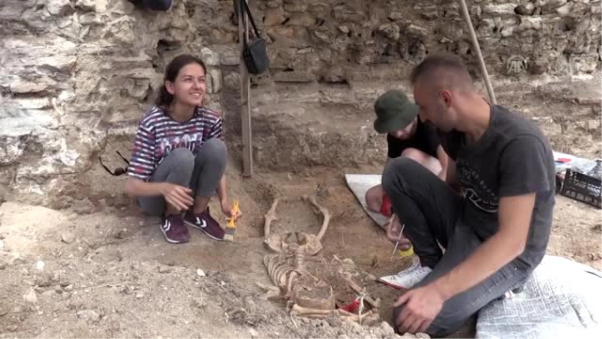 Arkeologları şaşırtan iskelet