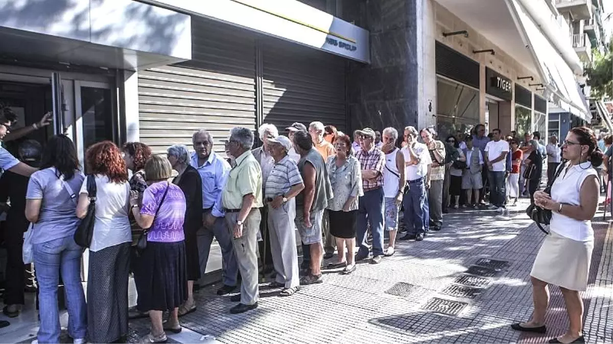 AYM: 5 yıl içinde bankadan çekilmeyen emekli maaşı SGK tarafından geri alınamaz